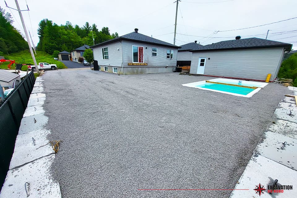 Les avantages d’installer un mur de blocs de béton