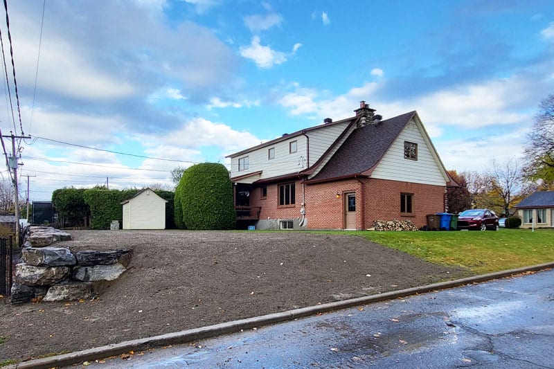 Terrain résultant de l’installation du mur de roches et de la nouvelle terre
